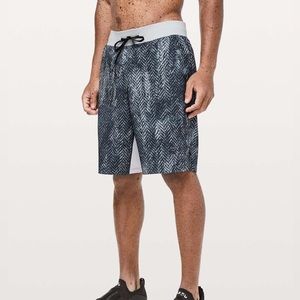 Lululemon T.H.E. Short “9"